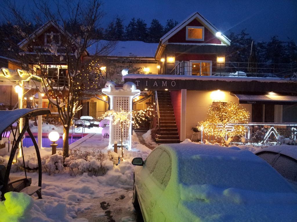 Gyeongju Tiamo Pension Exterior foto